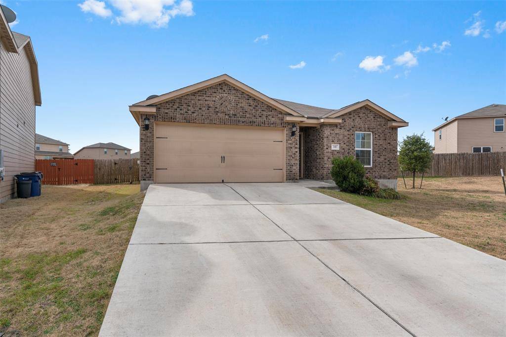 337 Johnston LN, Jarrell, TX 76537