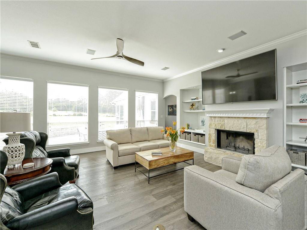 400 East Trail, Spicewood, TX 78669