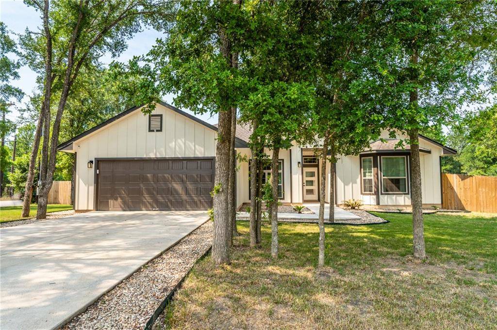 281 Lamaloa LN, Bastrop, TX 78602