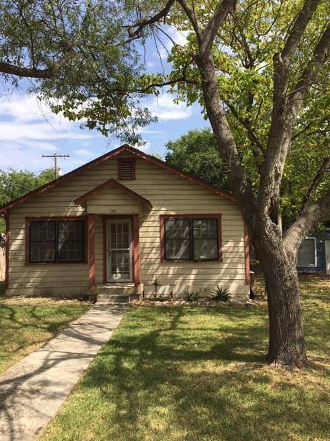714 W Lake DR, Taylor, TX 76574