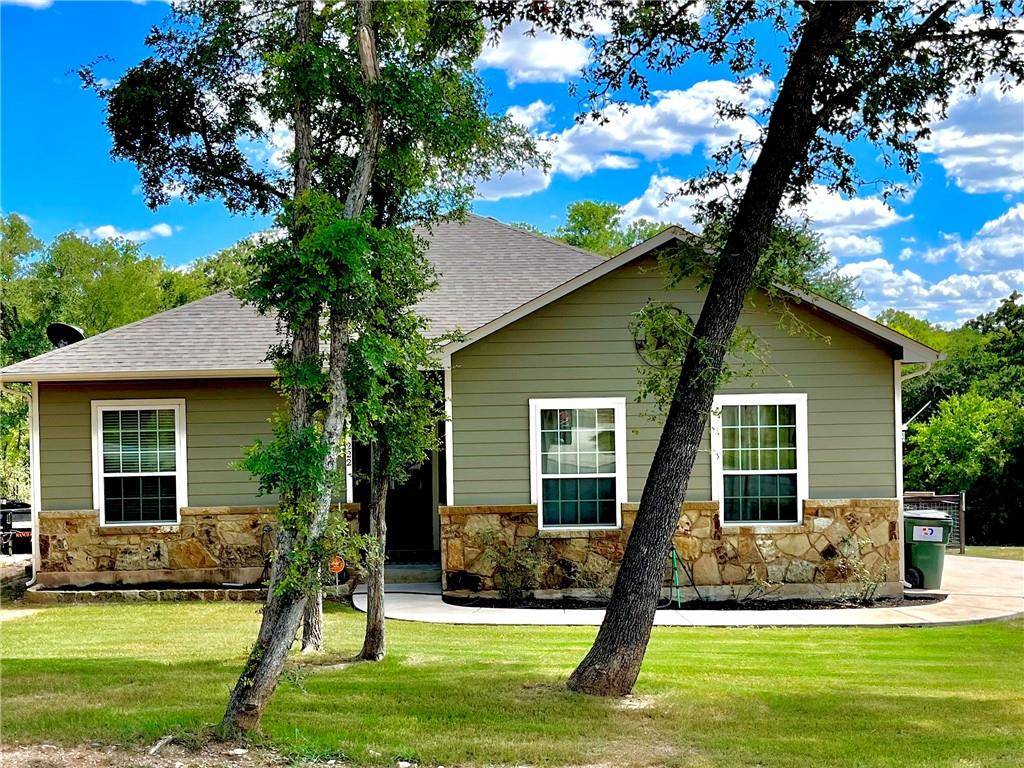 222 Loke LN, Bastrop, TX 78602