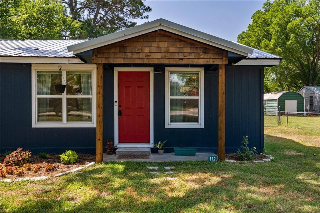 113 Hilliard Ave, Lexington, TX 78947