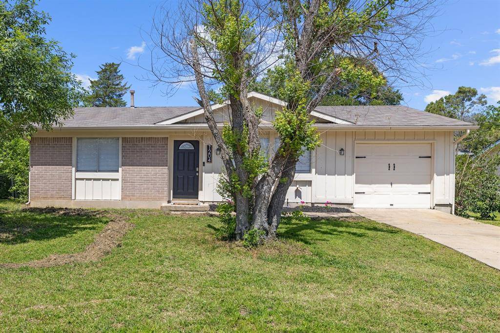 1204 Green Downs DR, Round Rock, TX 78664
