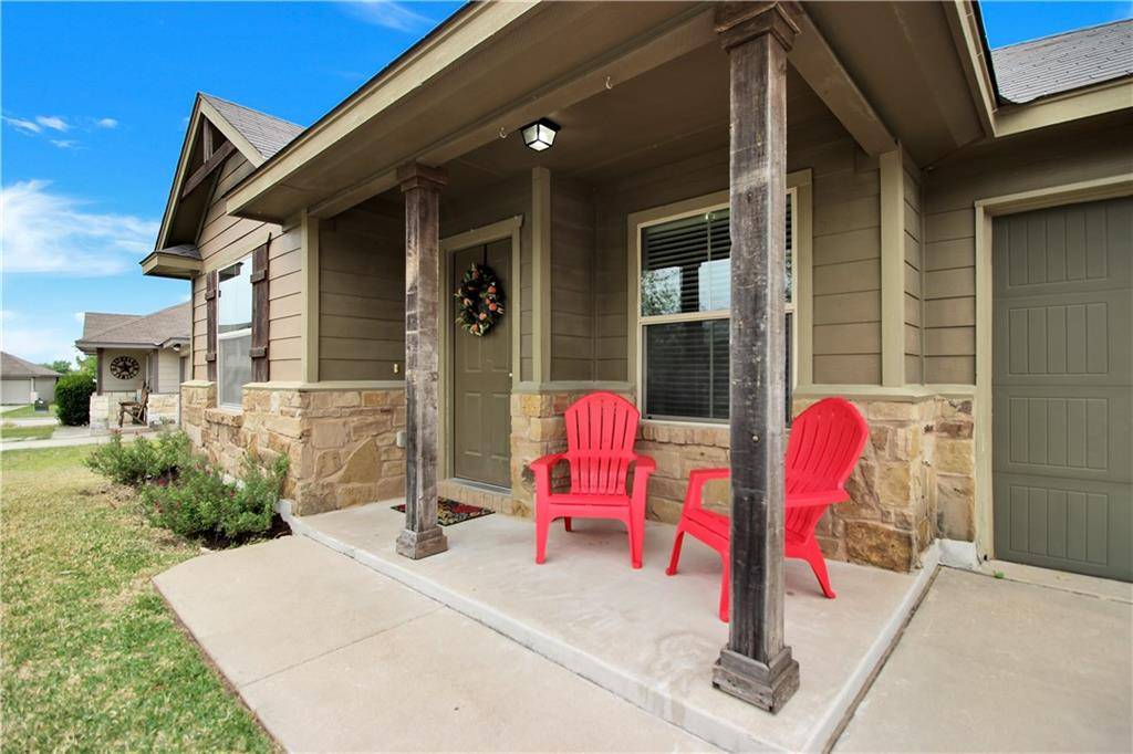 612 Amber LN, Jarrell, TX 76537