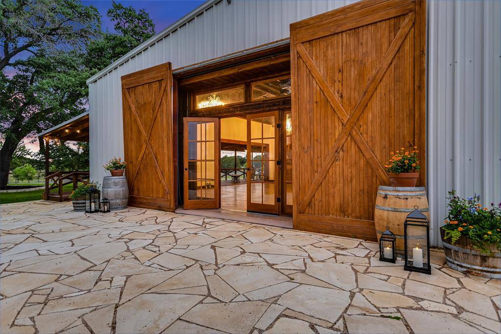 101 E FM 580 ST, Lampasas, TX 76550