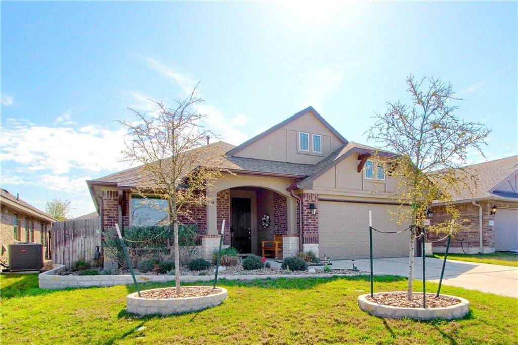 324 Lightcliff ST, Hutto, TX 78634