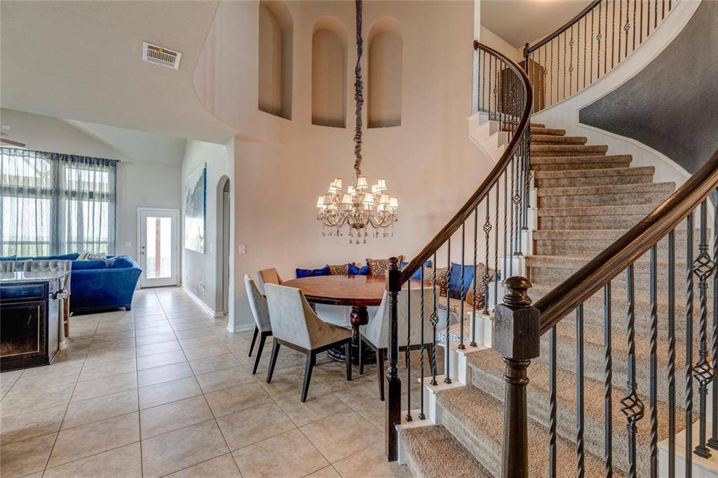 123 Plantain DR, Hutto, TX 78634