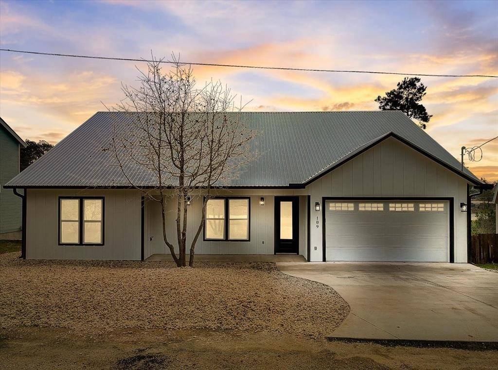109 Lei CT, Bastrop, TX 78602