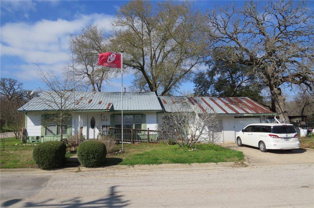 632 Mill Ave, Rockdale, TX 76567