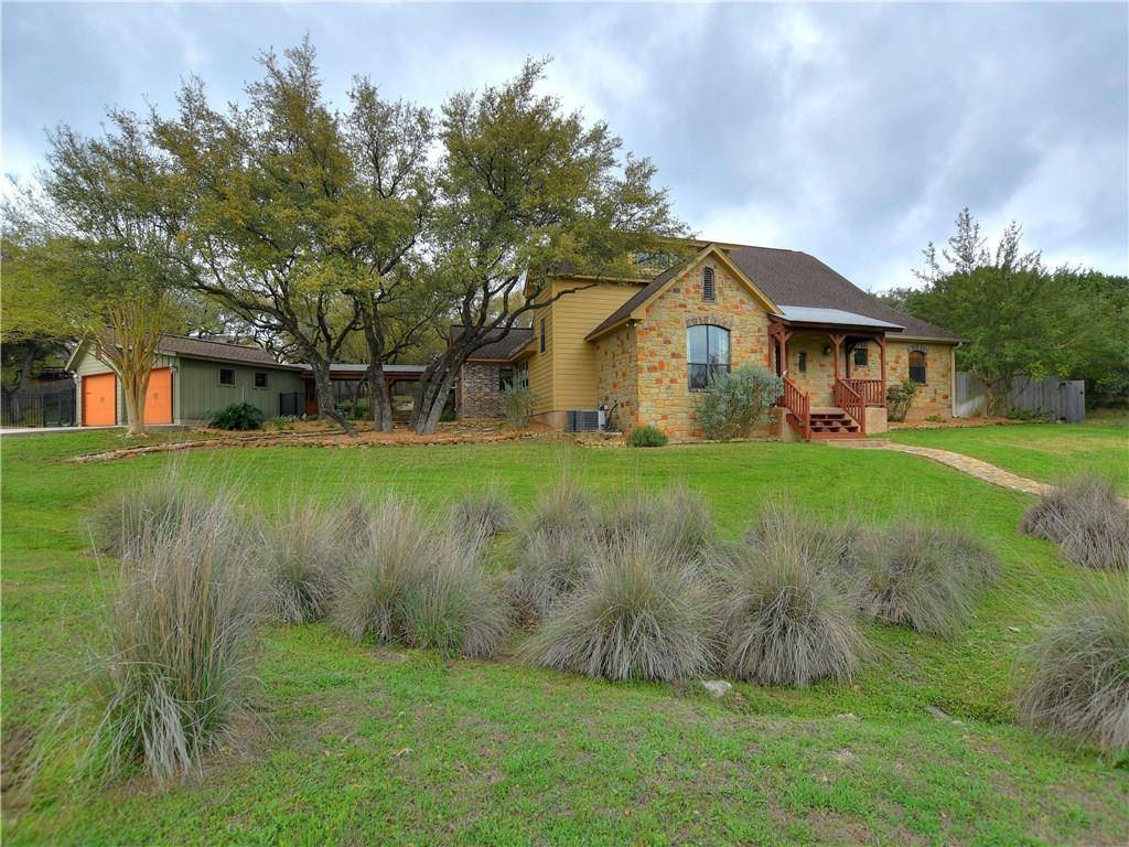 301 Cowal DR, Spicewood, TX 78669