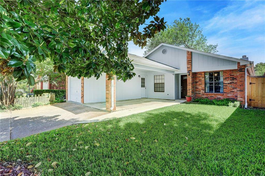 413 Village LN, Buda, TX 78610