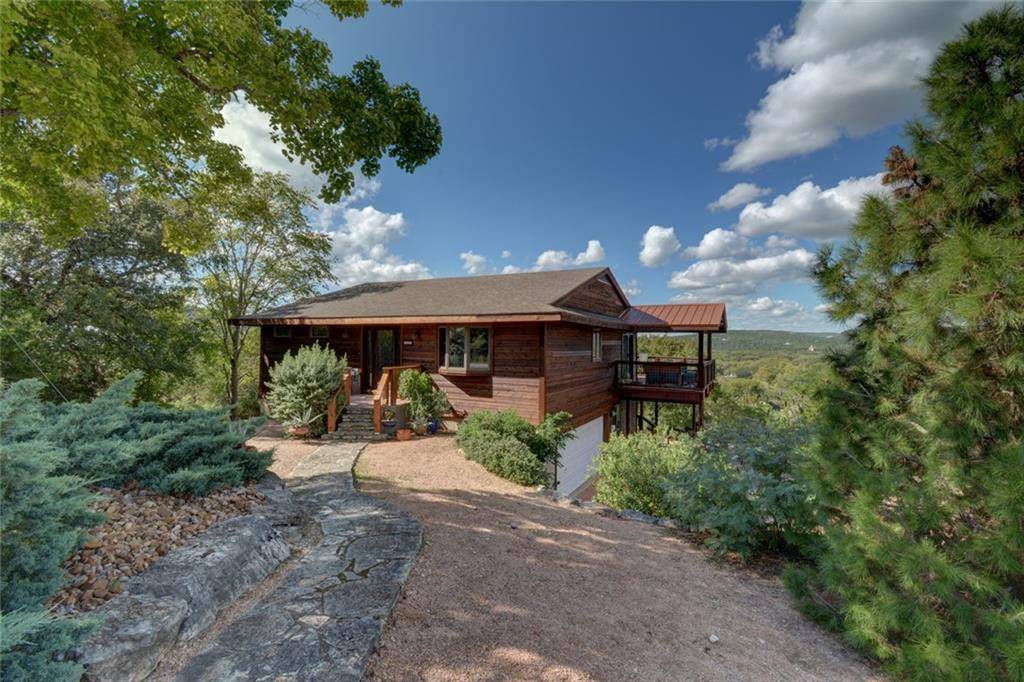 1121 Bradstreet ST, Canyon Lake, TX 78133