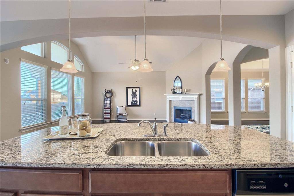 329 Orchard Hill TRL, Buda, TX 78610