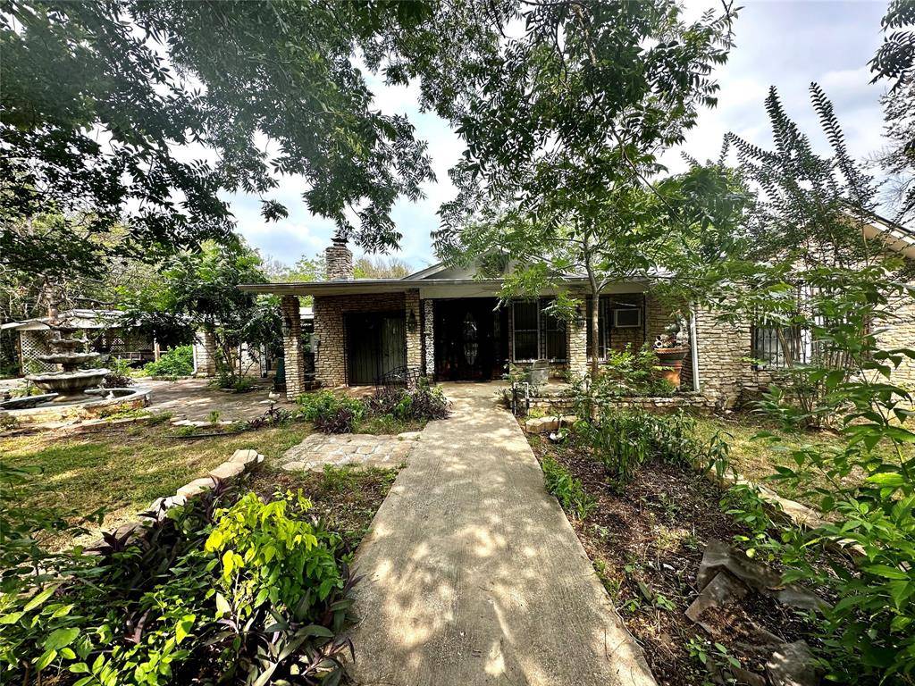 409 S Burleson ST, Kyle, TX 78640