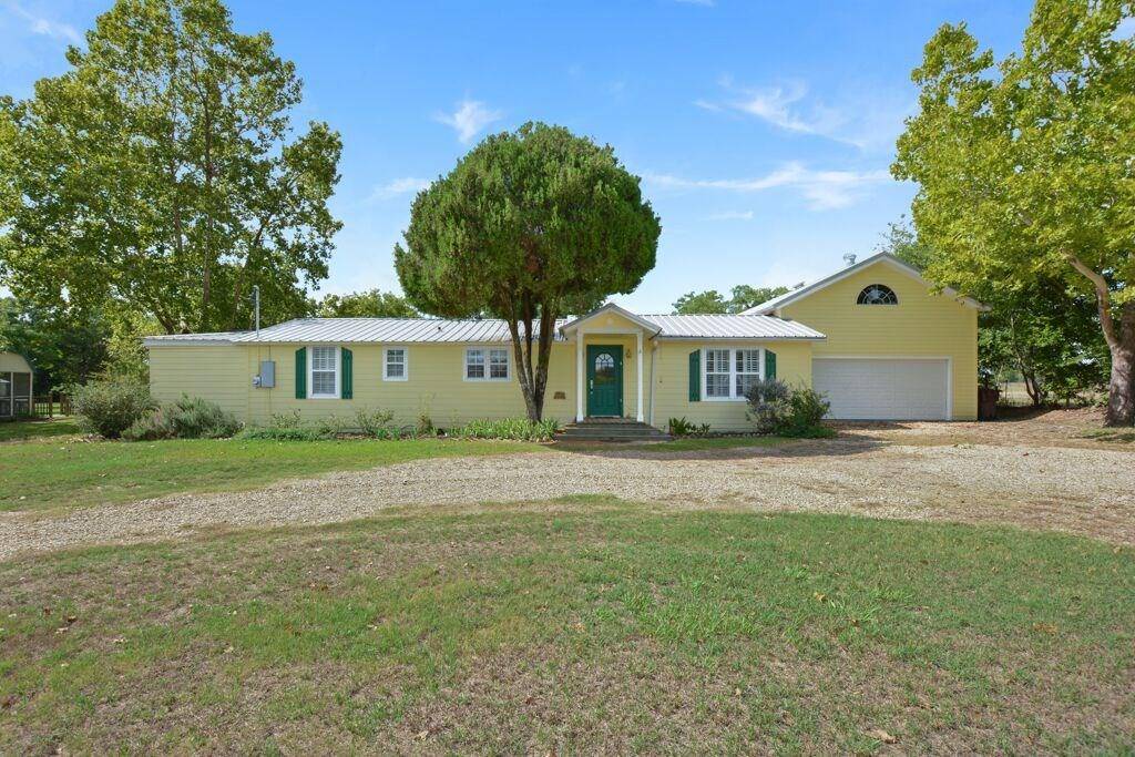 8889 N Fm 487, Rockdale, TX 76567