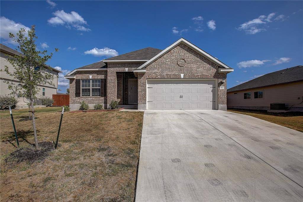 1613 Woodlands DR, Kyle, TX 78640