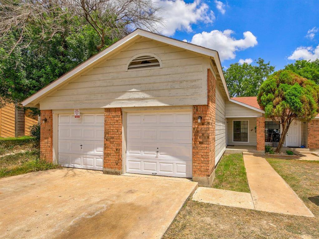 11402 Walnut Ridge A & B DR, Austin, TX 78753