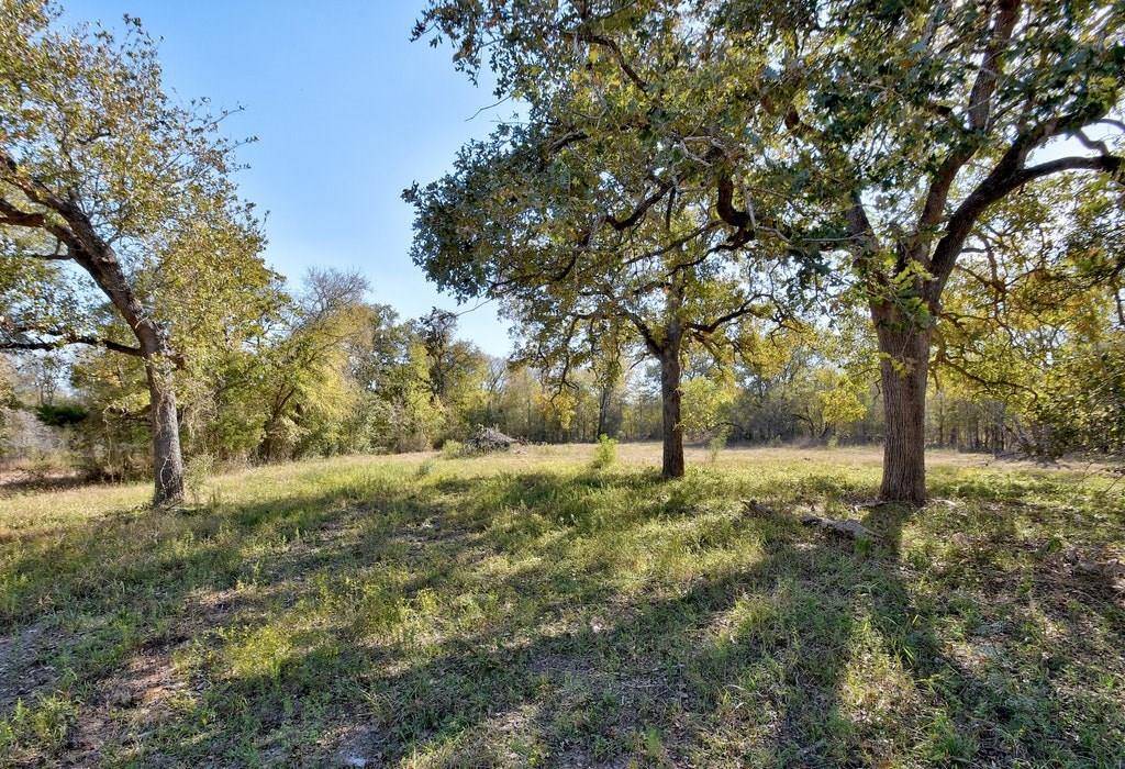 1127 Gander Slough RD, Kingsbury, TX 78638