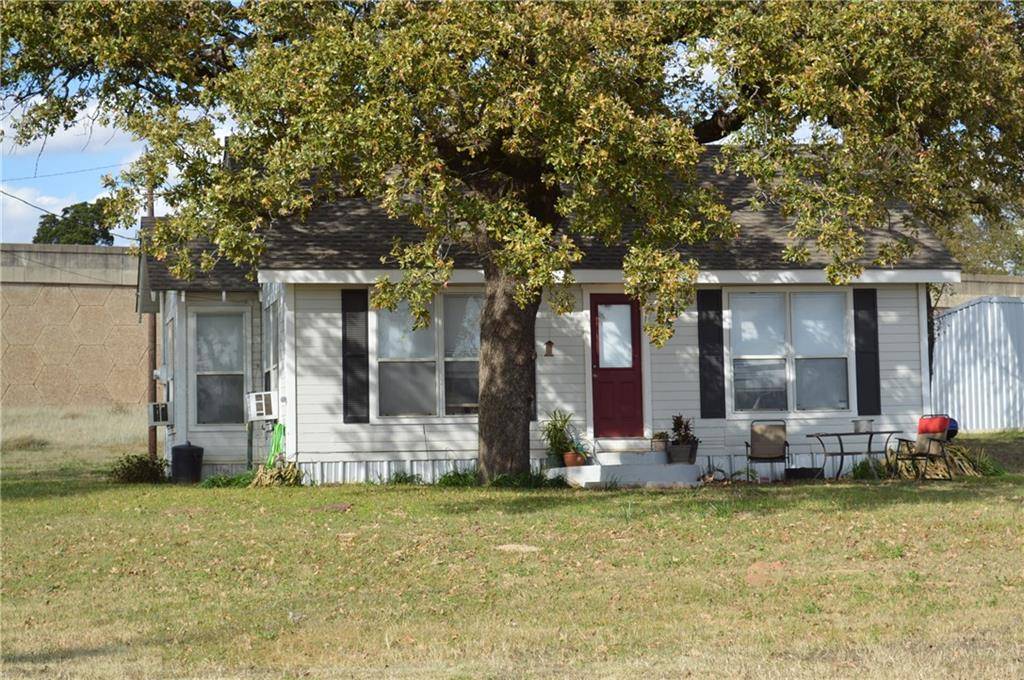 212 W Avenue D, Milano, TX 76556