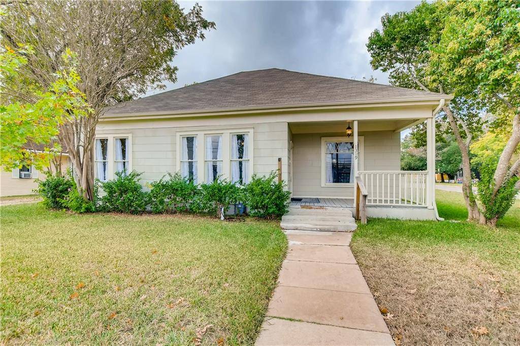 1319 Davis ST, Taylor, TX 76574