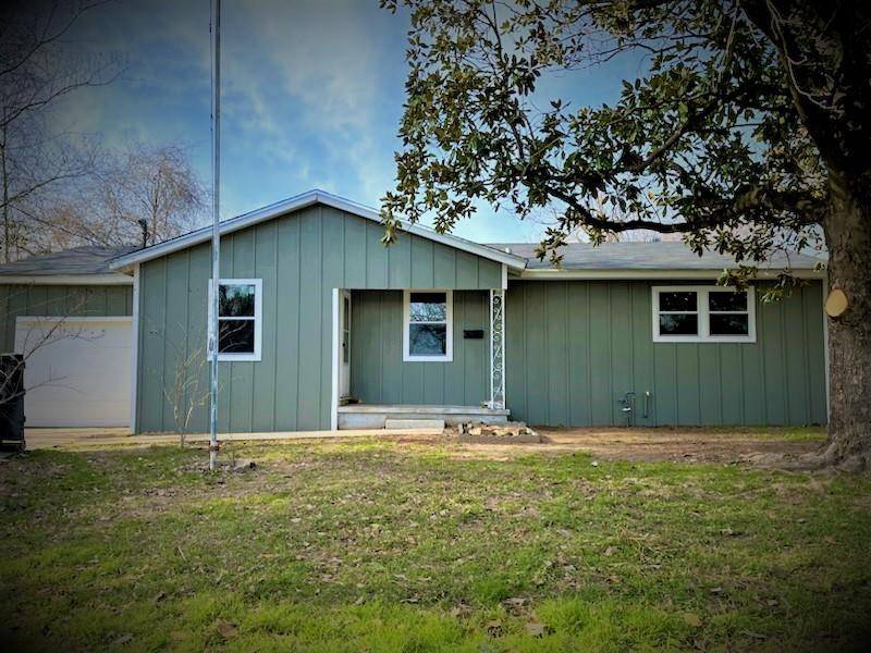 306 HAZEL ST, Rockdale, TX 76567