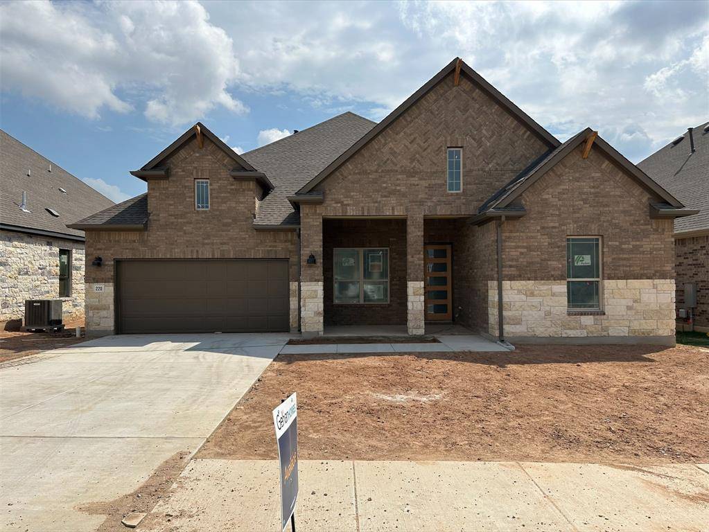 220 Independence DR, Kyle, TX 78640