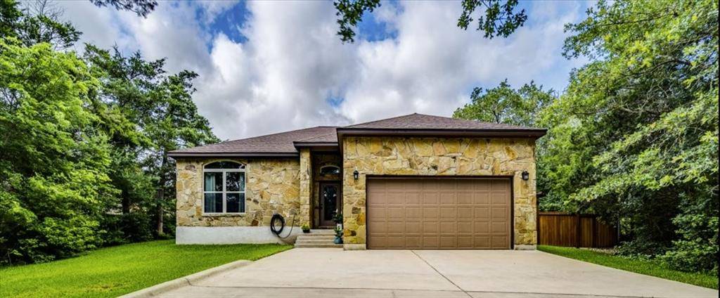 141 Kaneohe LN, Bastrop, TX 78602