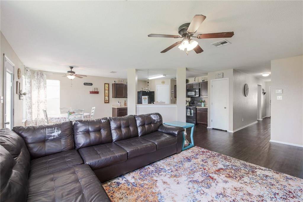 314 Brown ST, Hutto, TX 78634
