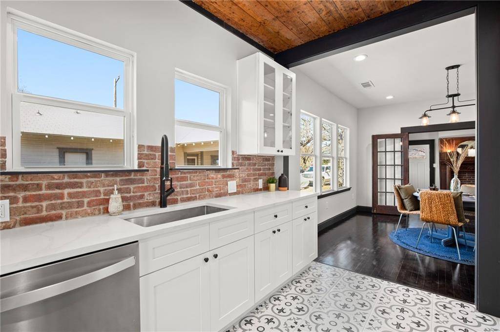 1204 E 13th ST, Georgetown, TX 78626