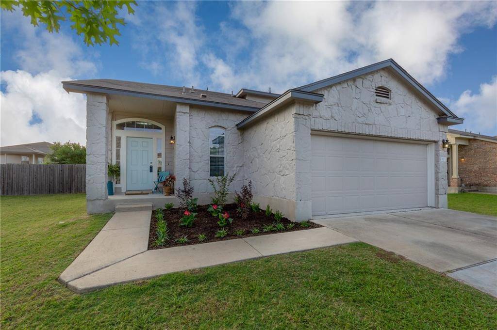 120 Anderson ST, Hutto, TX 78634