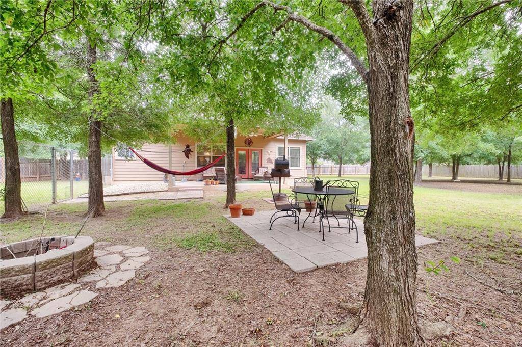 222 Waikakaaua DR, Bastrop, TX 78602
