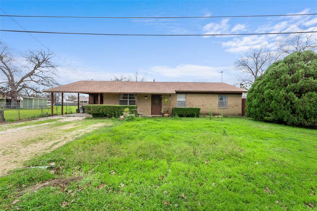 202 E Salty, Thorndale, TX 76577
