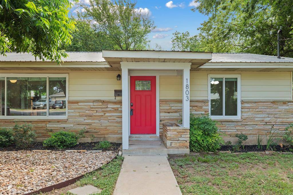 1803 Vine ST, Georgetown, TX 78626