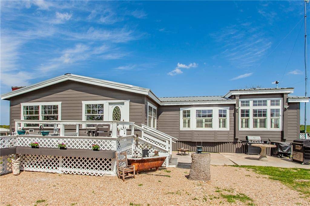 4701 County Road 424, Taylor, TX 76574