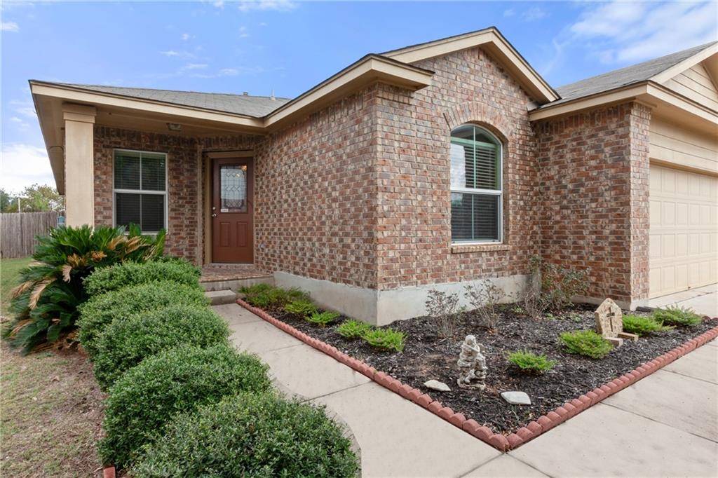 207 Wild Cat DR, Bastrop, TX 78602