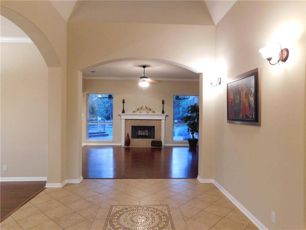 22225 Oban DR, Spicewood, TX 78669