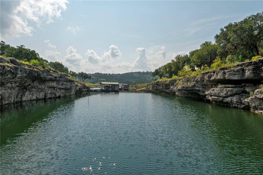 2603 Oak Ridge DR, Spicewood, TX 78669