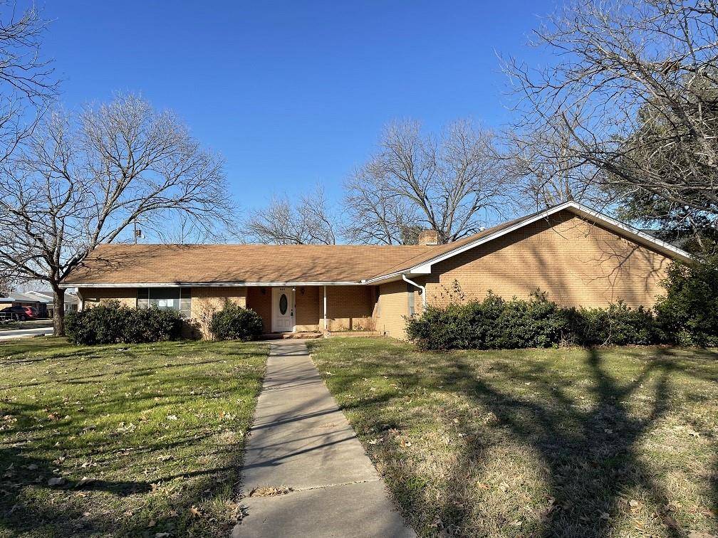 429 Agnes DR, Marlin, TX 76661