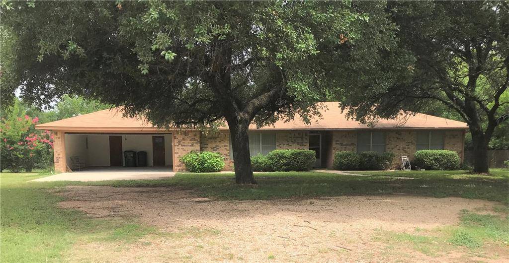712 S College Ave, Cameron, TX 76520