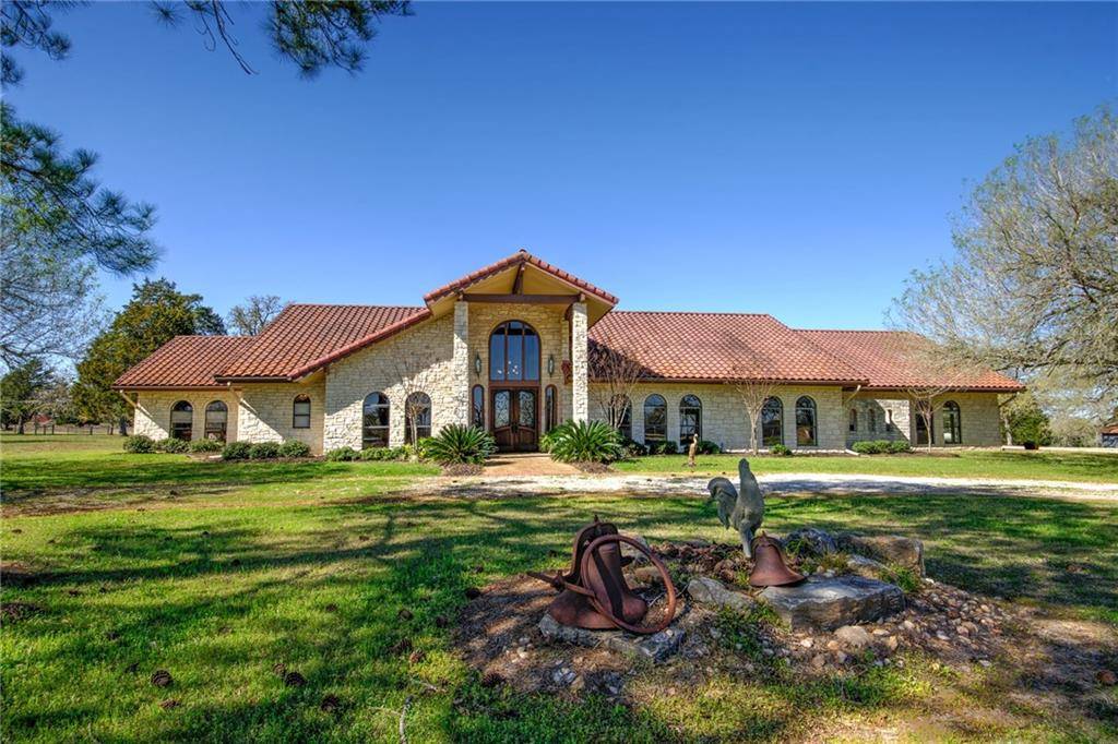 1904 County Road 109, Lincoln, TX 78948