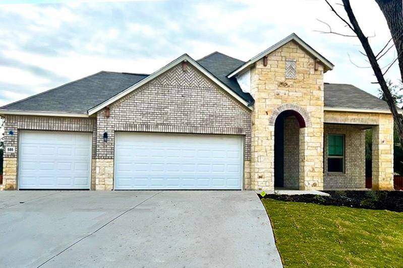 686 Treadwell LN, Kyle, TX 78640