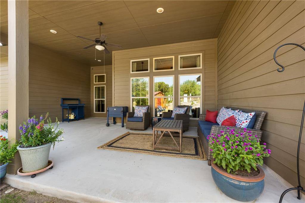 4701 Topacio DR, Spicewood, TX 78669