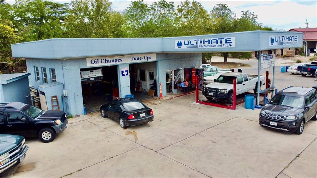 516 Junction HWY, Kerrville, TX 78028