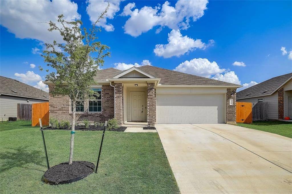 108 Pumpkin DR, Hutto, TX 78634