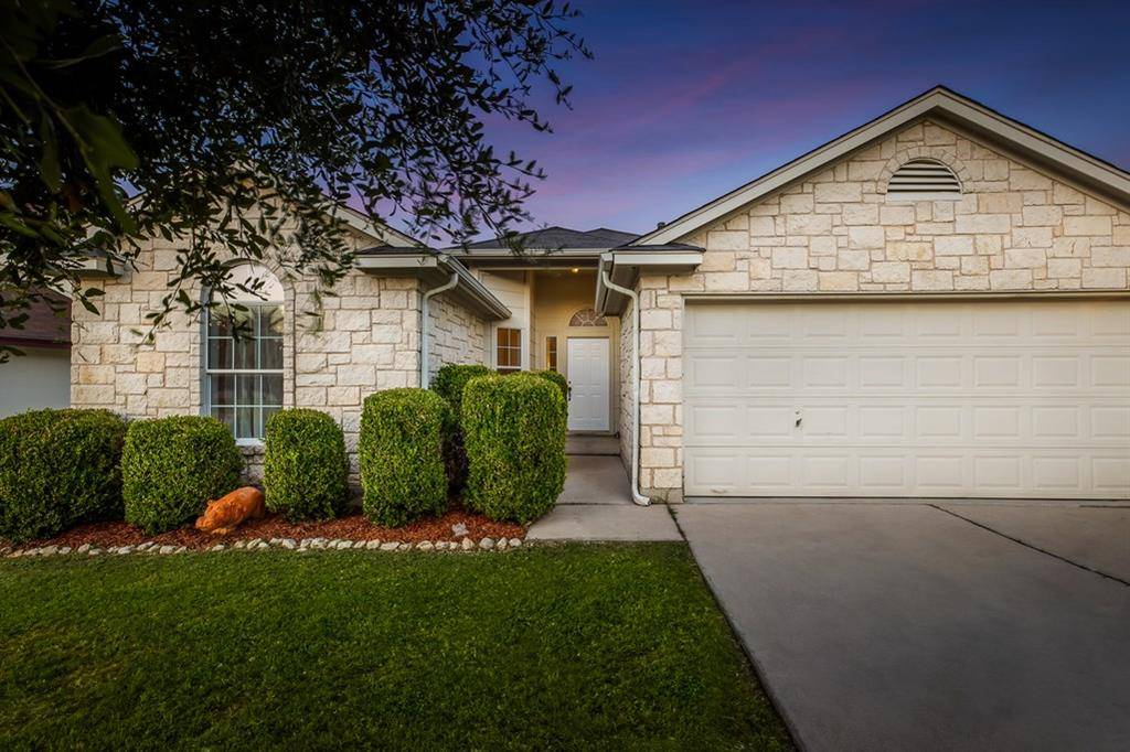 1006 Estate DR, Hutto, TX 78634
