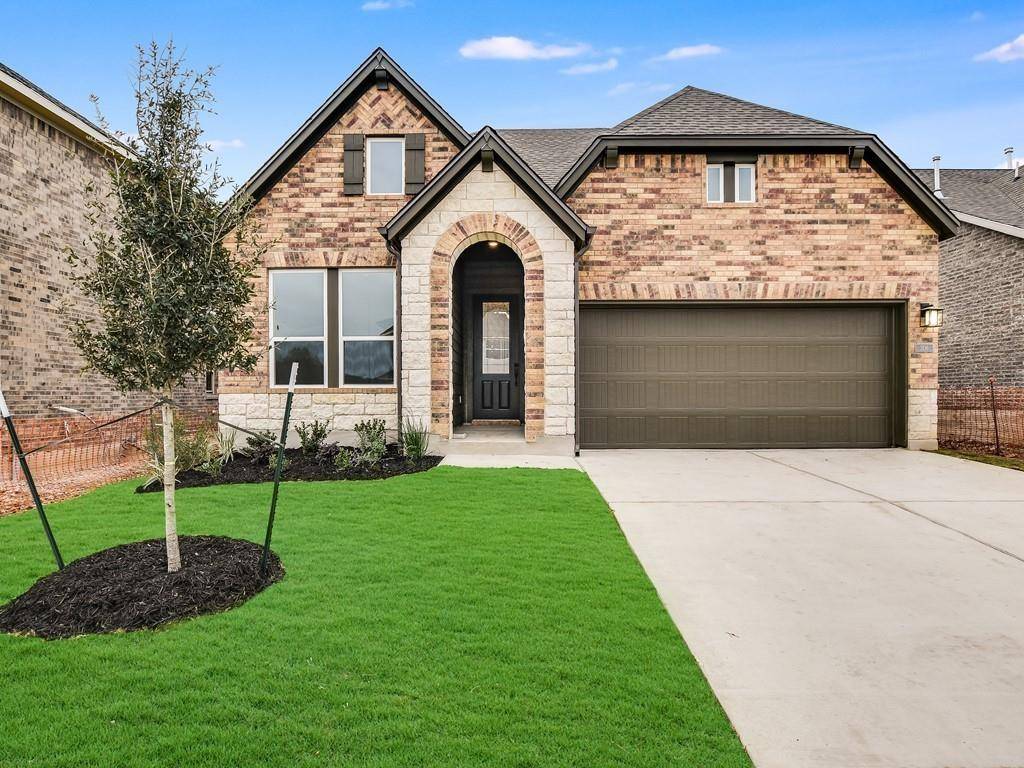 306 Running M ST, Georgetown, TX 78633