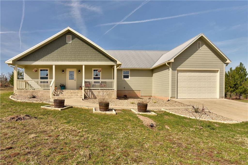 110 Blue Jay RD, Bastrop, TX 78602