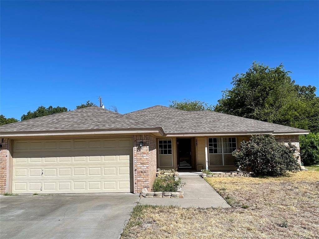 303 Courtney LN, Copperas Cove, TX 76522