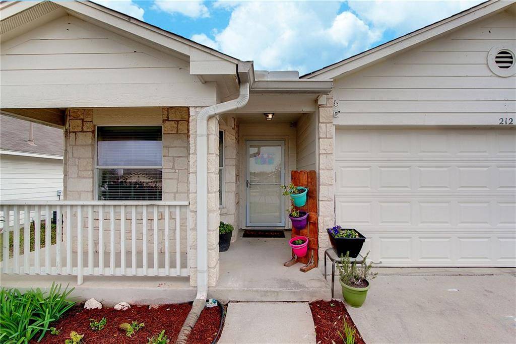 212 Fistral DR, Hutto, TX 78634
