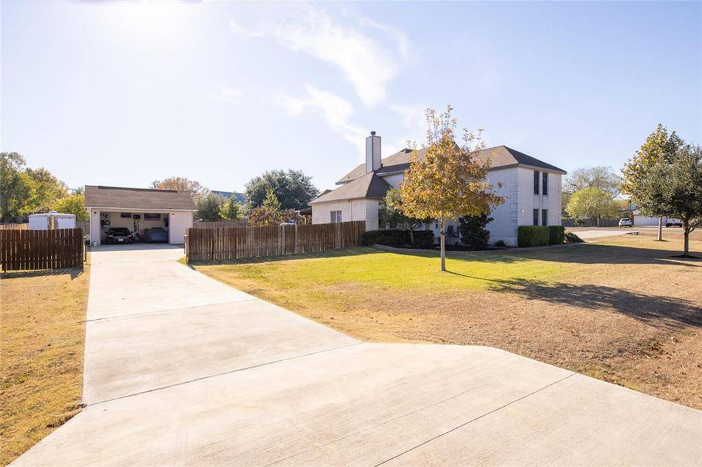 113 Primrose DR, Kyle, TX 78640